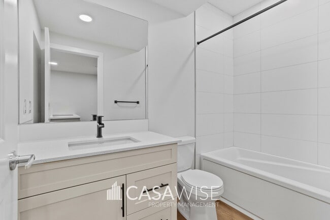 Building Photo - 8127-8228 228 St NW