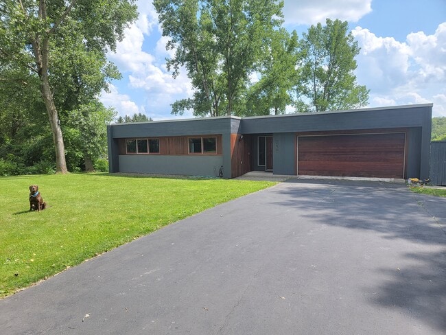 Building Photo - 4052 Quail Rdg