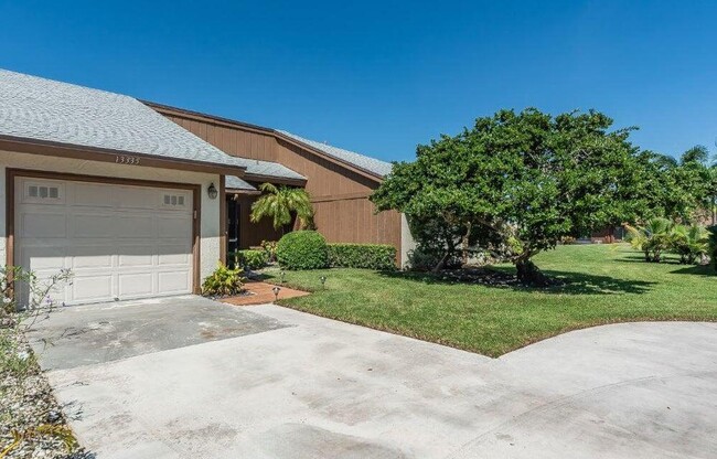 Foto del edificio - 13335 Cross Pointe Dr