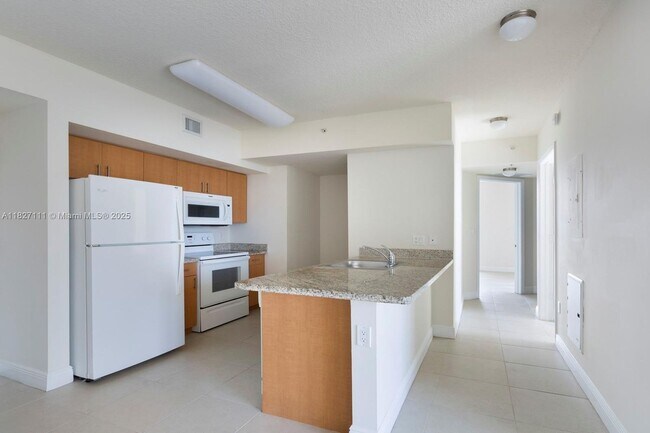 Foto del edificio - 2350 SW 27th Ave