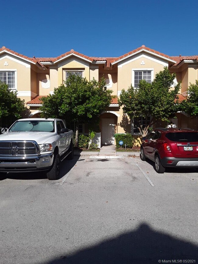 Foto del edificio - 5922 Riverside Ave