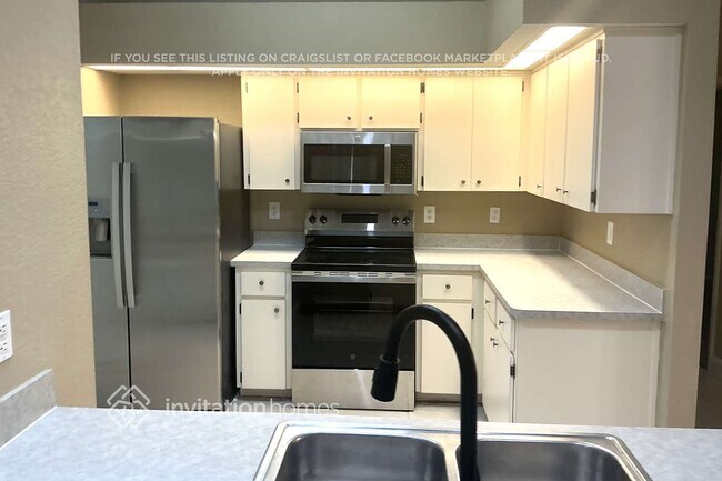 Building Photo - 10123 Briar Cir