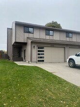 Building Photo - 1350 Yellowstone Ave
