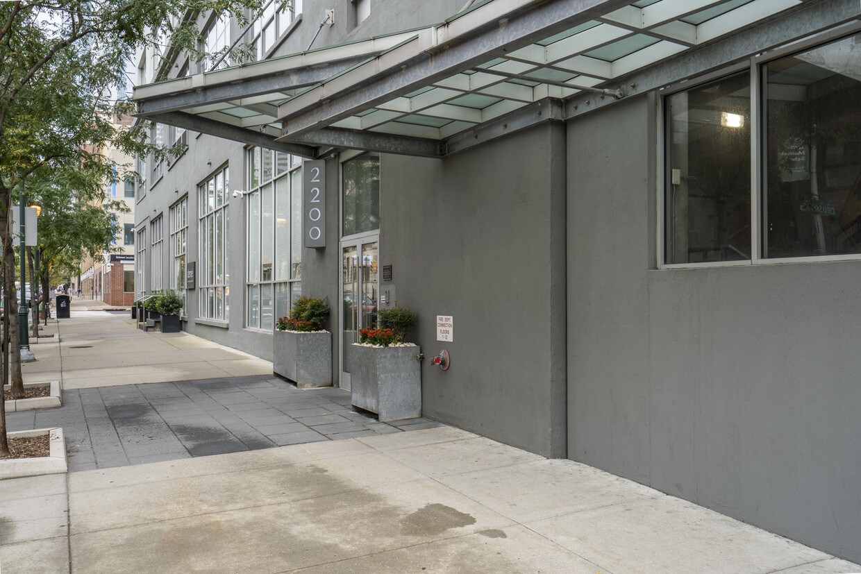 Foto principal - 2200 Arch St