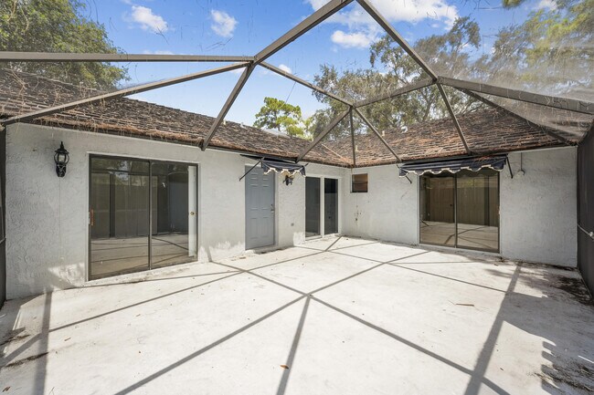 Foto del edificio - 1368 Periwinkle Pl
