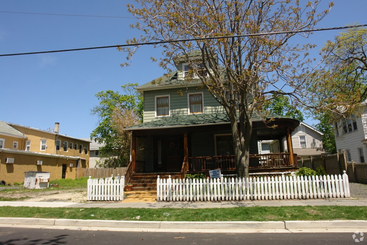 608 Sewall Ave, Asbury Park, NJ 07712 Apartments in Asbury Park, NJ