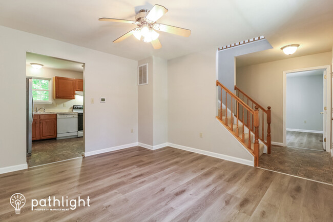 Foto del edificio - 8570 Chesley Dr, Lusby, MD, 20657