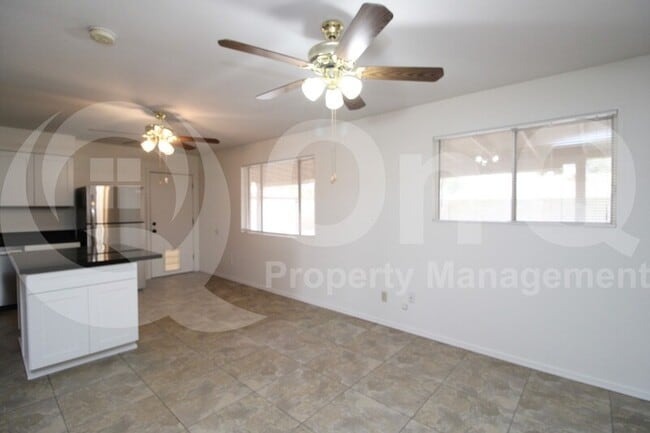 Building Photo - 4031 W El Camino Dr