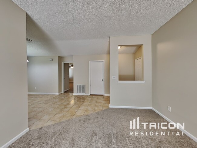 Building Photo - 920 Majestic Cypress Dr N