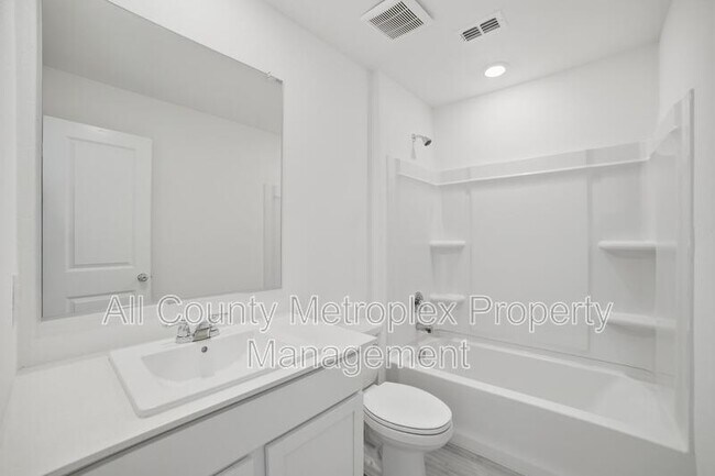 Foto del edificio - 6225 Kingfisher Wy