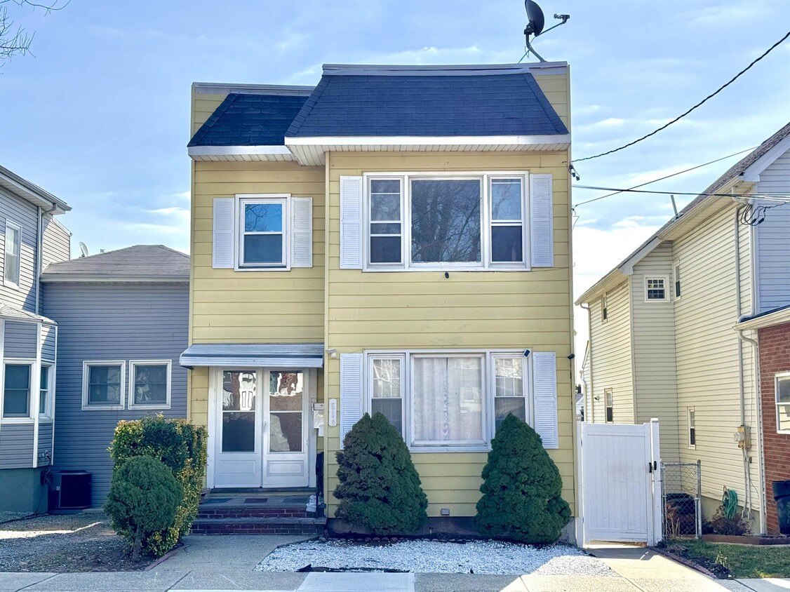 Primary Photo - 510 Chestnut St