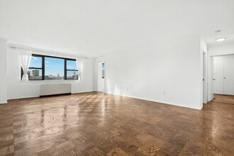Building Photo - 8 Whittier Pl