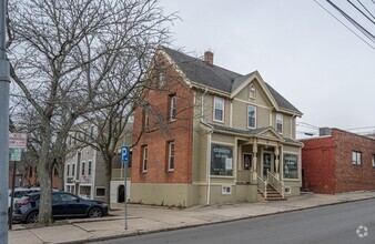 Building Photo - 3-5 E Foster St