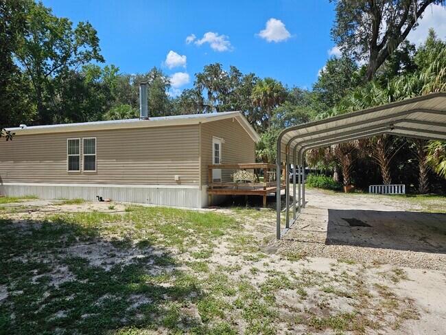 Foto del edificio - 593 Stokes Landing Rd