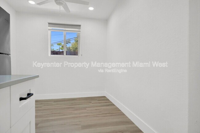 Foto del edificio - 210 Beacom Blvd