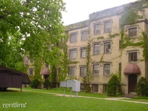 Building Photo - 1 br, 1 bath  - Brown Street Apartments D2