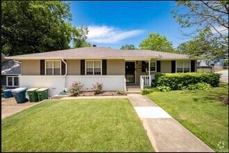 Building Photo - 32 Lenon Dr