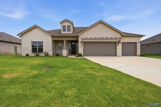 Building Photo - 22882 Ansley Dr