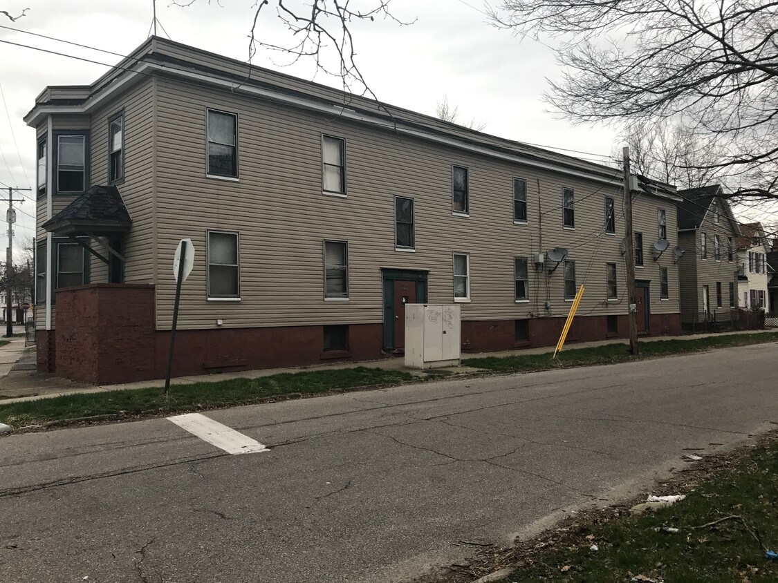 Foto principal - 6503 Edna Ave