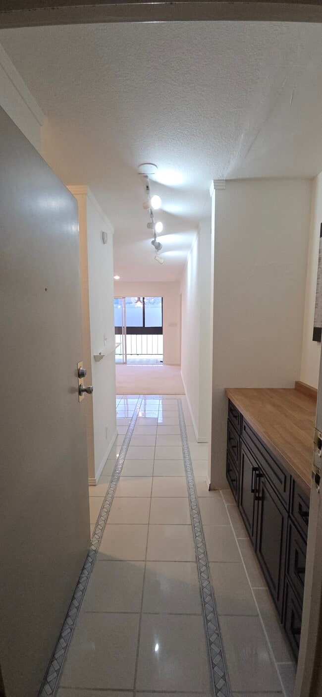 Entryway - 288 Whitmore St