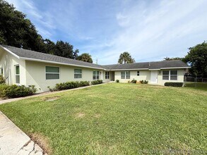 Building Photo - 8748 Sunset Dr