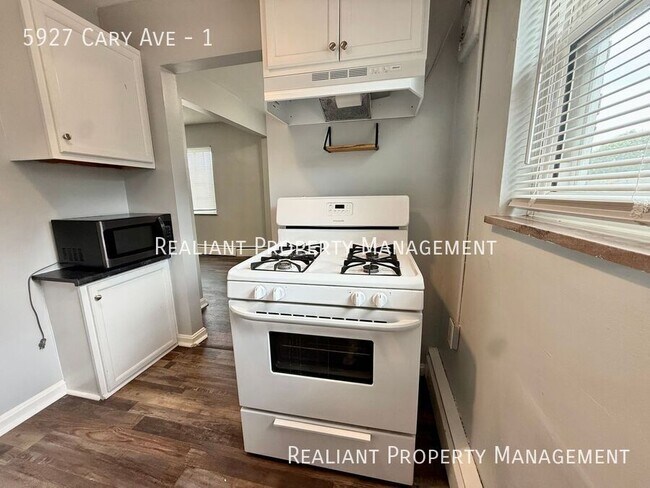 Foto del edificio - 5927 Cary Ave