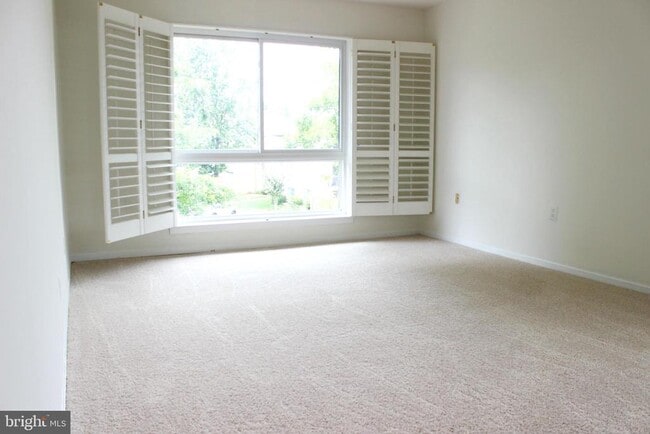 Foto del edificio - 561 Florida Ave