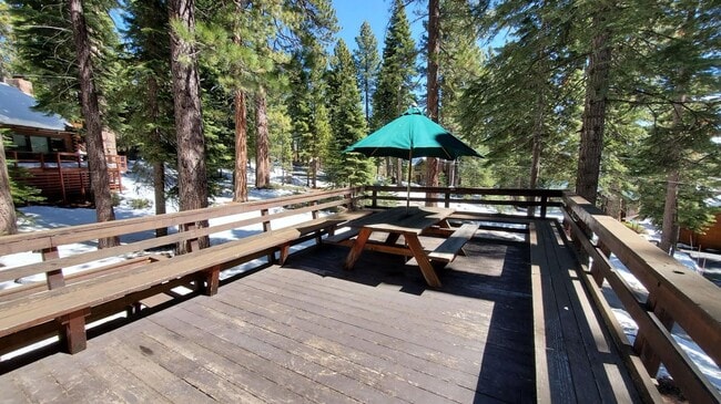 Building Photo - LONG-TERM RENTAL: Great Cedar Flat Home with Carport & Gas Fireplace!