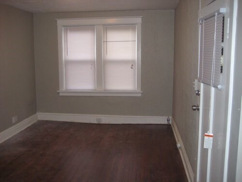Sala de estar - 3900-3912 Ray Ave