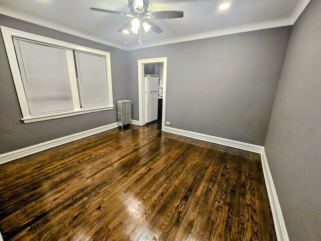 Foto del edificio - 6545 N Francisco Ave