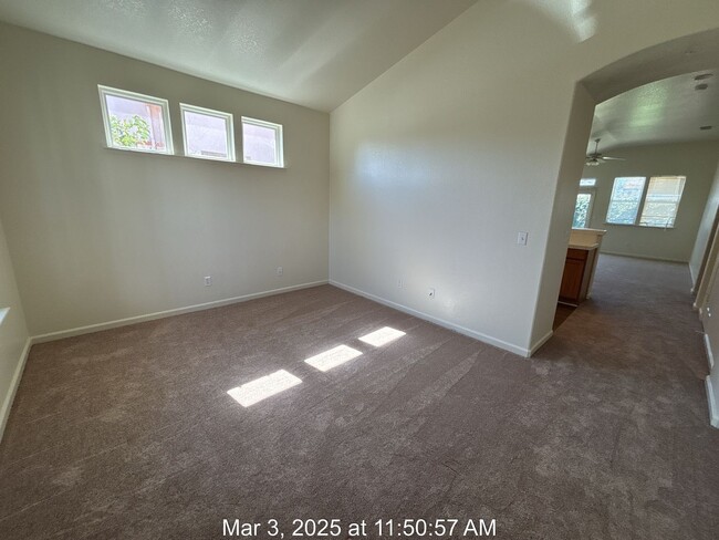 Foto del edificio - Fantastic 3 Bed, 2 Bath Home in Elk Grove