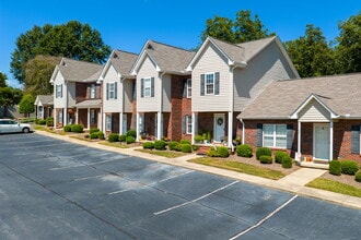 Building Photo - 1102 22nd St NE