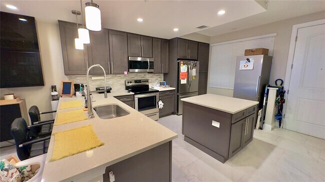 Foto del edificio - 16300 County Rd 455