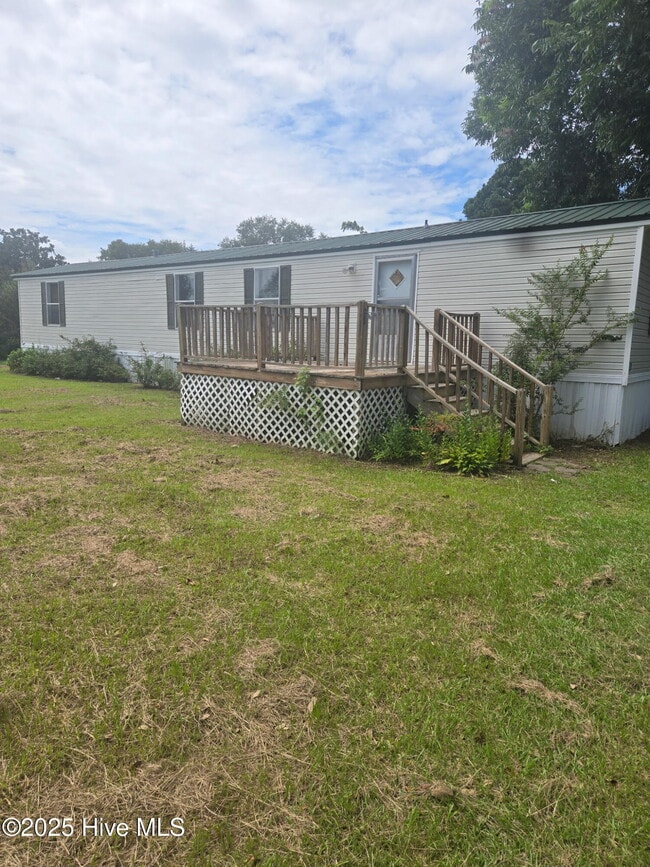 Building Photo - 268 Gardenia St