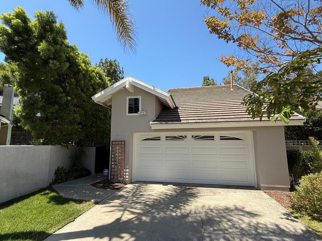 Primary Photo - Great 3B/3BA House in Carmel Valley!