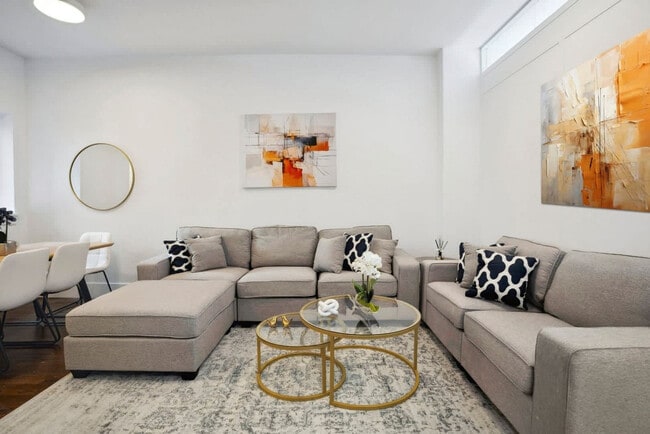 Foto del edificio - 125 E 83rd St