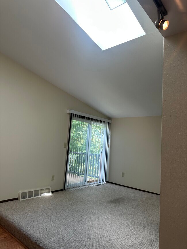 Foto del edificio - 2096 Fox Hollow Dr