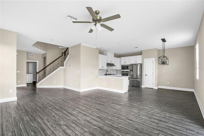 Foto del edificio - 7959 Rumney Ln