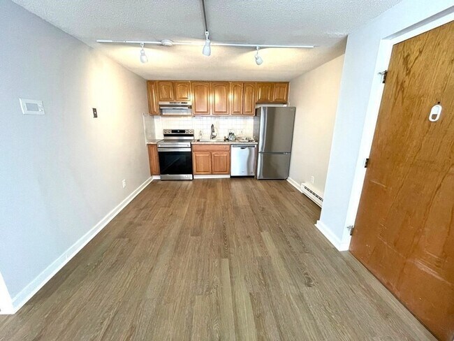 Photo - 94 Beacon St Apartment
