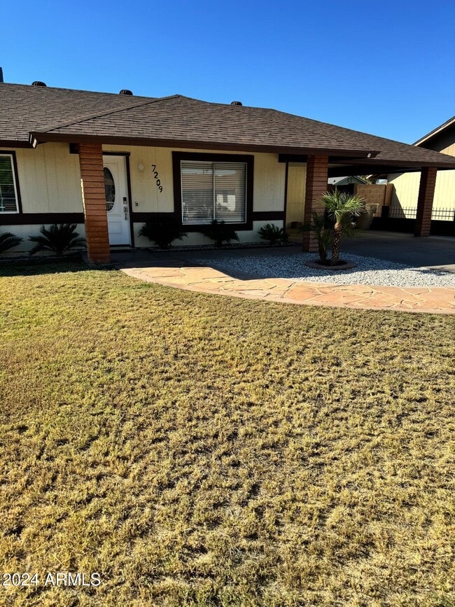 Building Photo - 7209 W Luke Ave