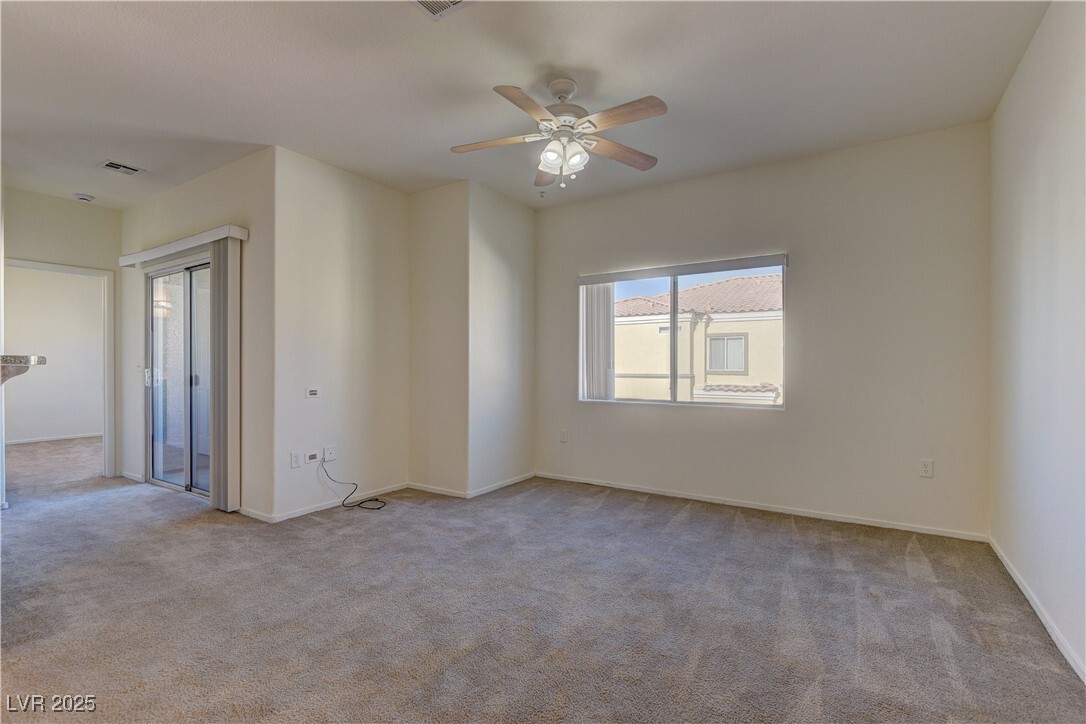 Building Photo - 6170 E Sahara Ave