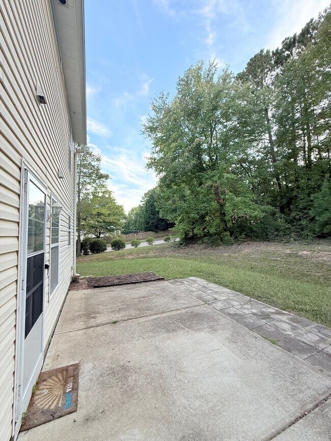 Building Photo - 301 Saranac Ridge Dr