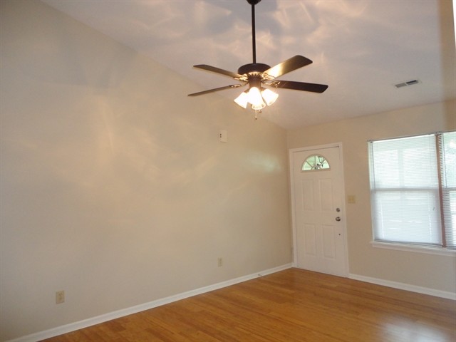 Building Photo - 4419 Sunshine Avenue