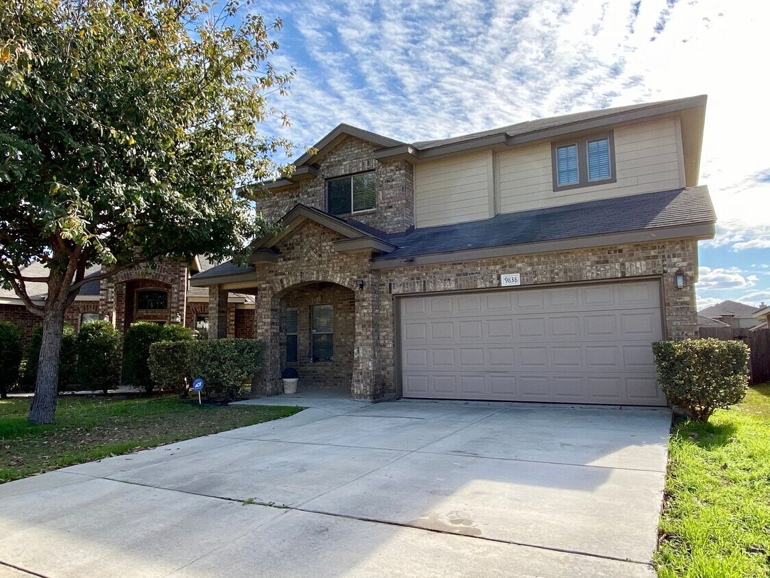 9838 Einbeck Ln, Helotes, TX 78023 House Rental in Helotes, TX