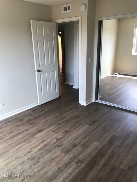 Building Photo - 2 br, 1 bath Apartment - 3295-99 Imperial Ave