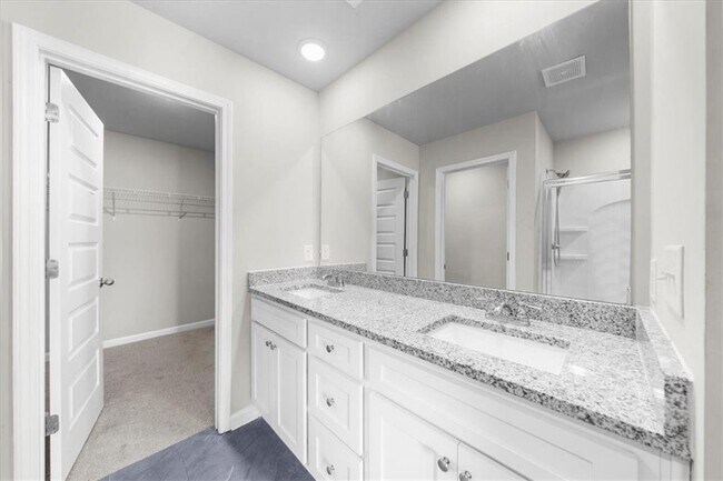 Building Photo - 207 Harrison St