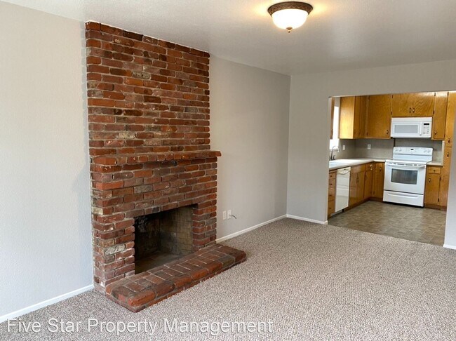 Building Photo - 3 br, 2 bath House - 2009 Plaunt Dr