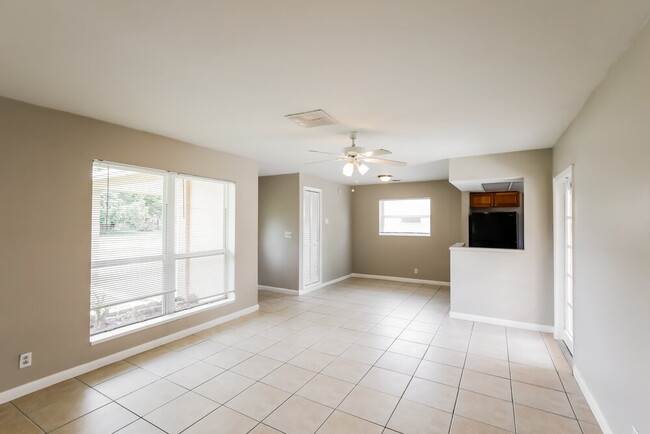 Building Photo - 5901 NW 15th St