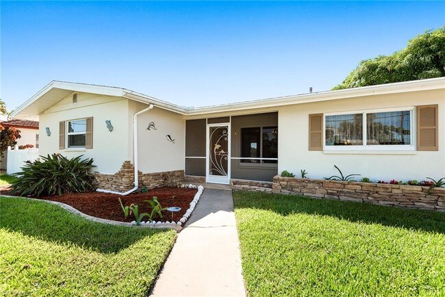Building Photo - 11665 Island Ave