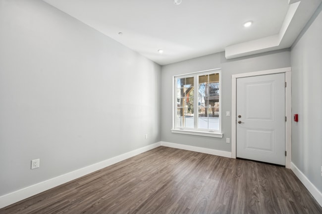 Photo - 707 W Cumberland St Apartment